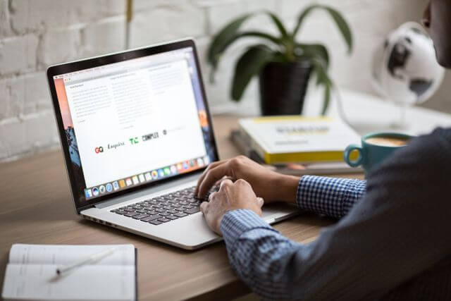 top 3 AI tools 2026 content writing laptop